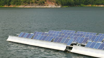 solar-panels-on-the-water1